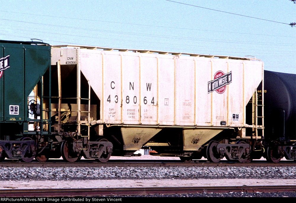 Chicago & Northwestern 2 bay 3148 cf covered hopper CNW #438064